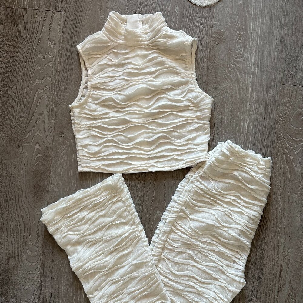 pretty little thing set